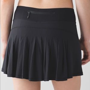 Lululemon circuit breaker skirt